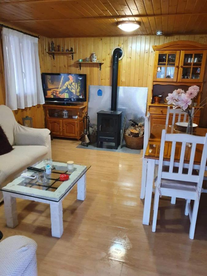 Cabana De Madera Especial Y Acogedora Cardenete Luaran gambar