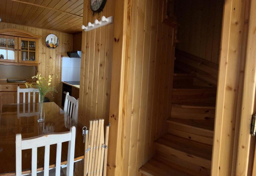 Cabana De Madera Especial Y Acogedora Cardenete Luaran gambar